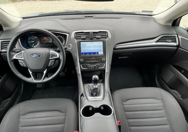 Ford Mondeo cena 65900 przebieg: 155512, rok produkcji 2019 z Starogard Gdański małe 529